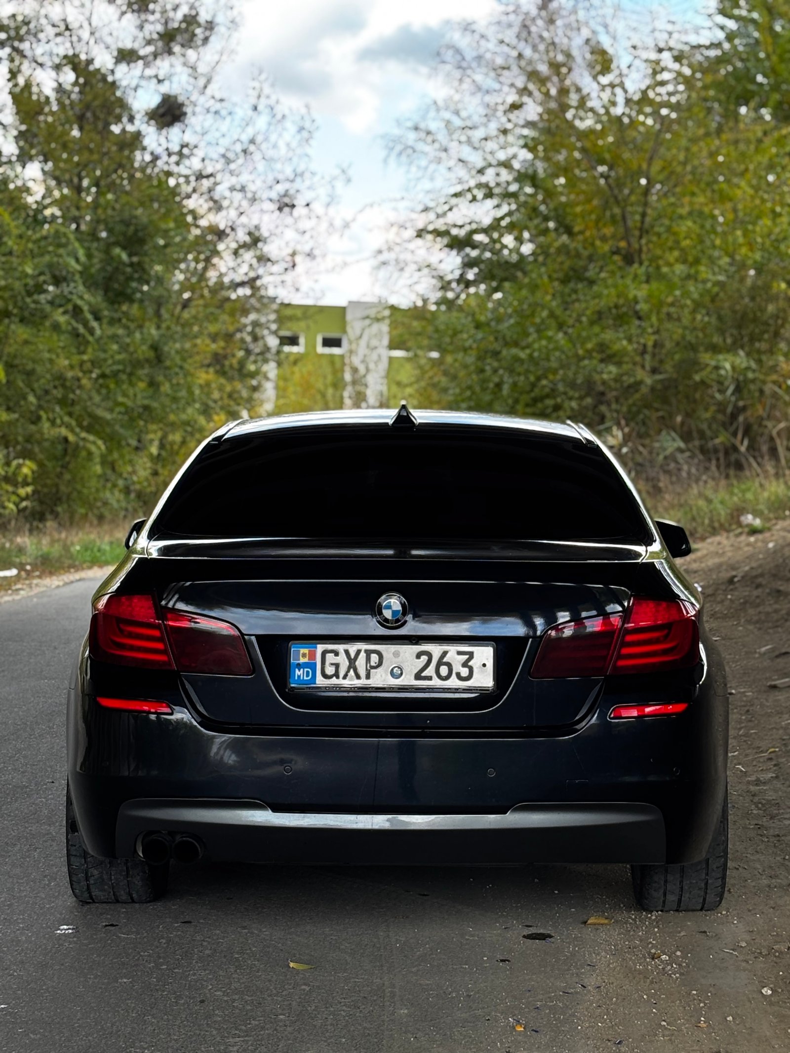 Chirie BMW F10 (2010) – 2.0 Diesel Automat, 190 CP Chișinău — foto 3