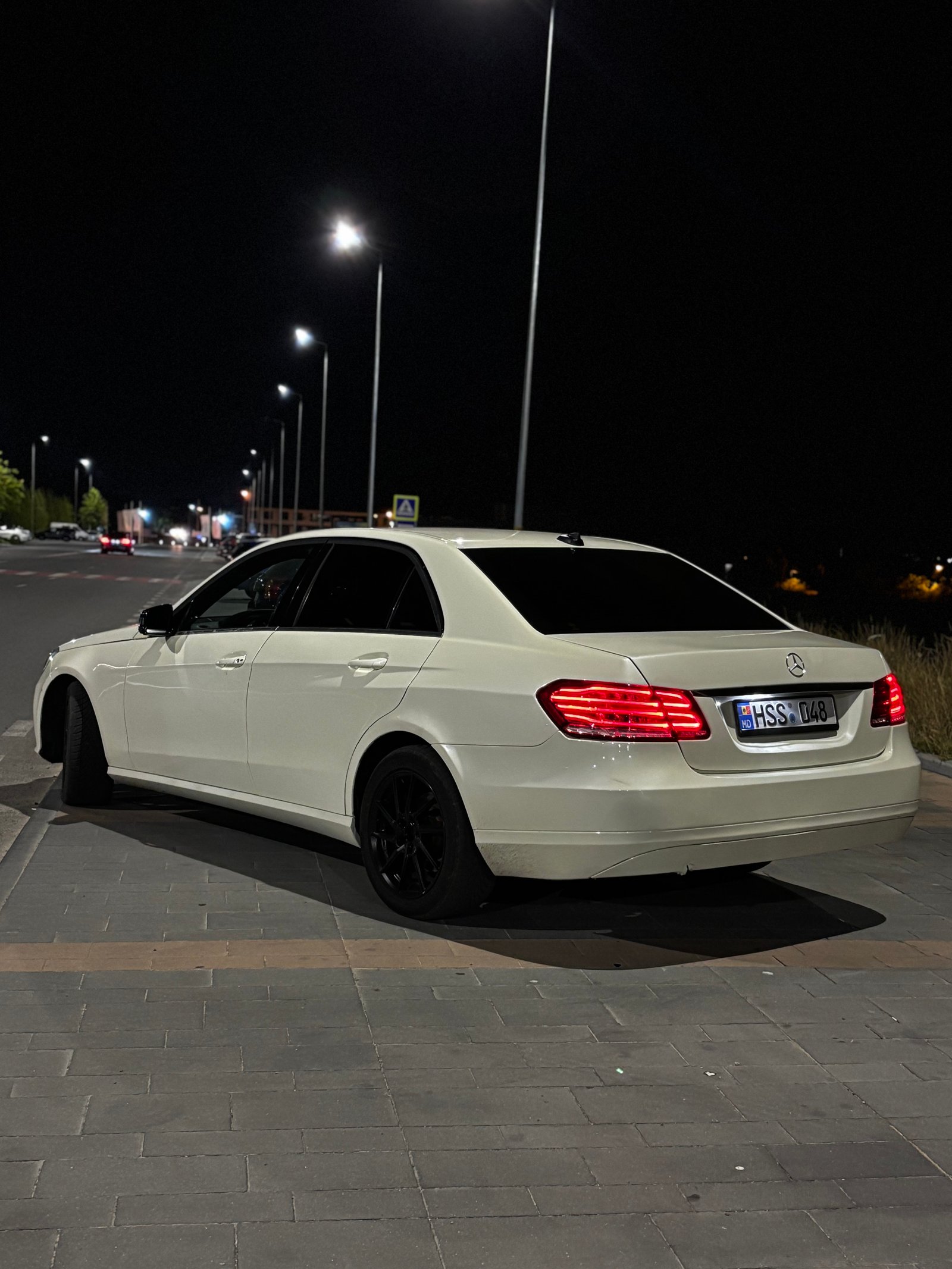 Chirie Mercedes-Benz W212 (2015) – 2.2 Diesel Automat, 170 CP Chișinău — foto 3