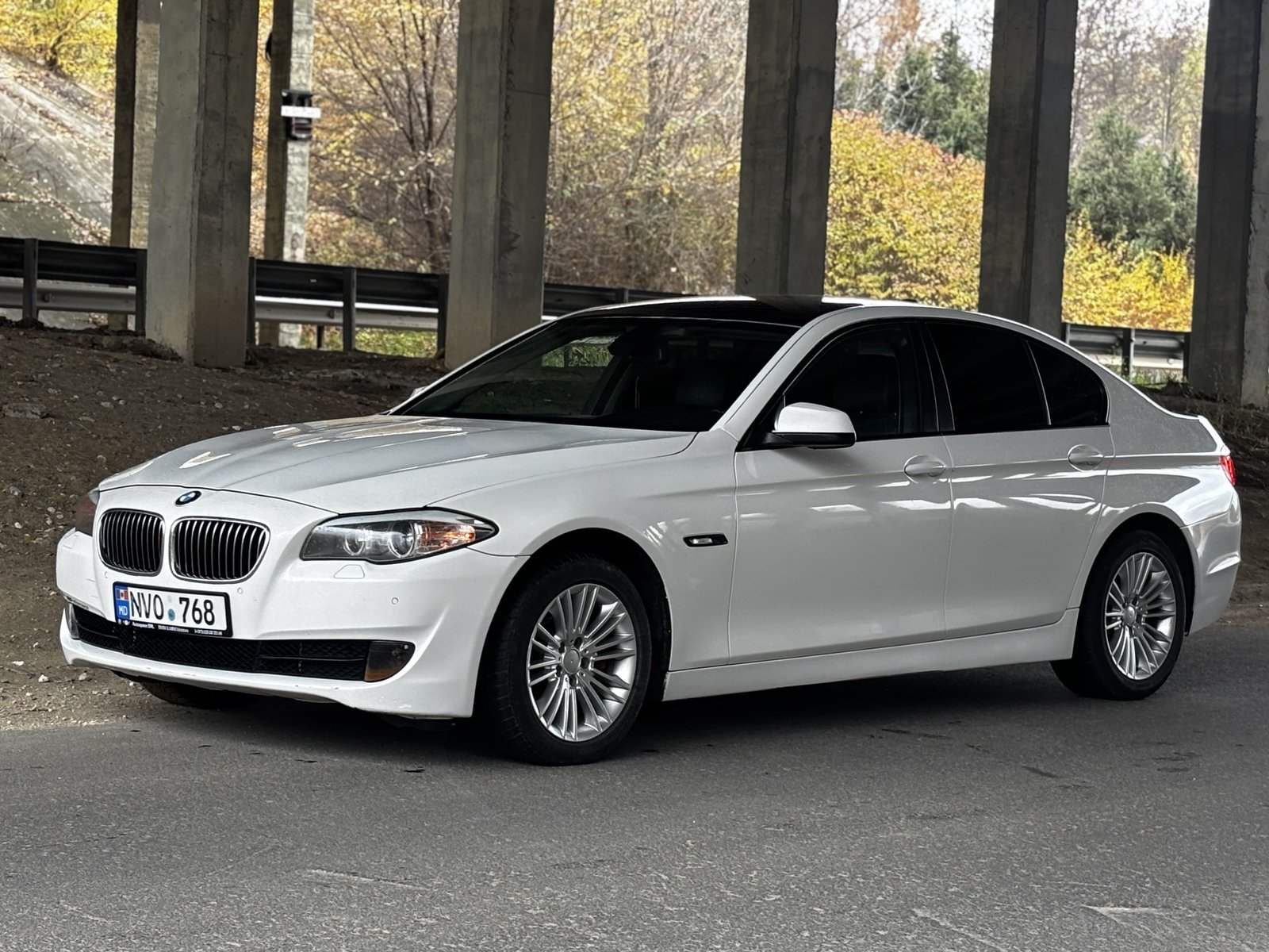 Chirie BMW F10 (2012) – Diesel, Automat, 2.0L, 190 CP Chișinău — foto 1