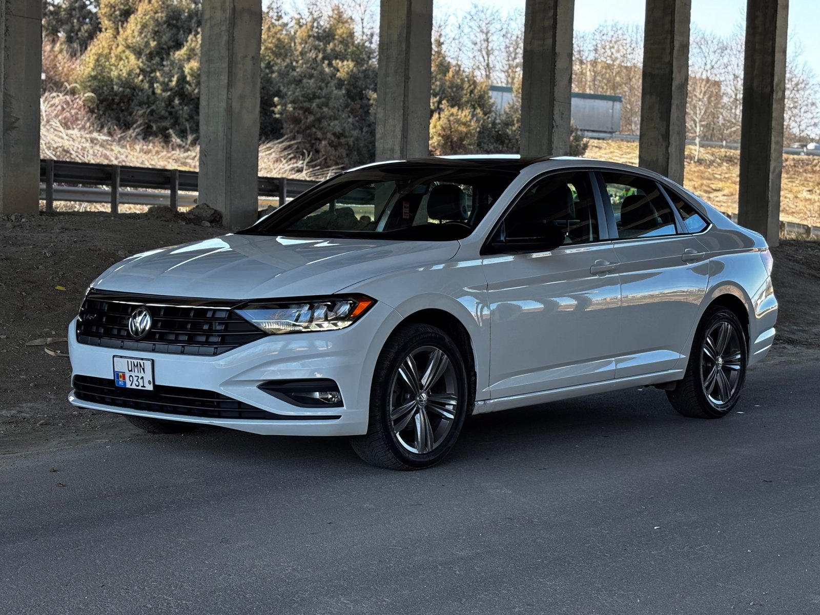 Chirie Volkswagen Jetta (2020) – Benzină, Automat, 150 CP Chișinău