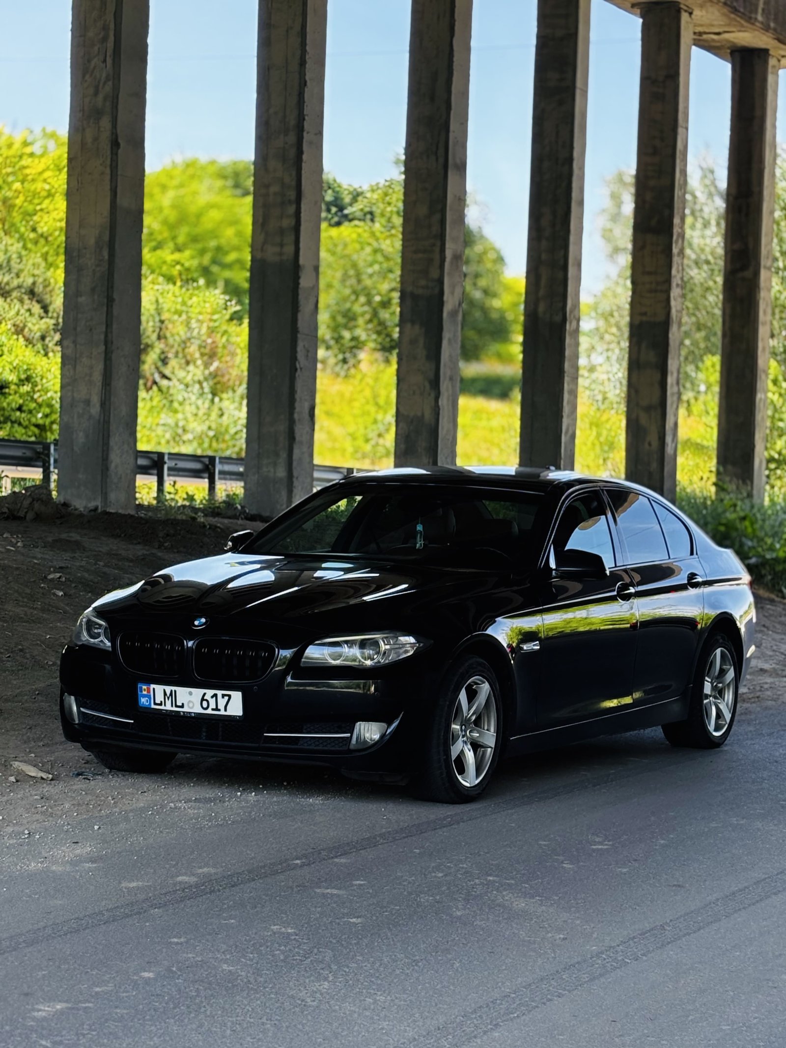 Chirie BMW F10 (2012) – 2.0 Diesel Automat, 190 CP Chișinău